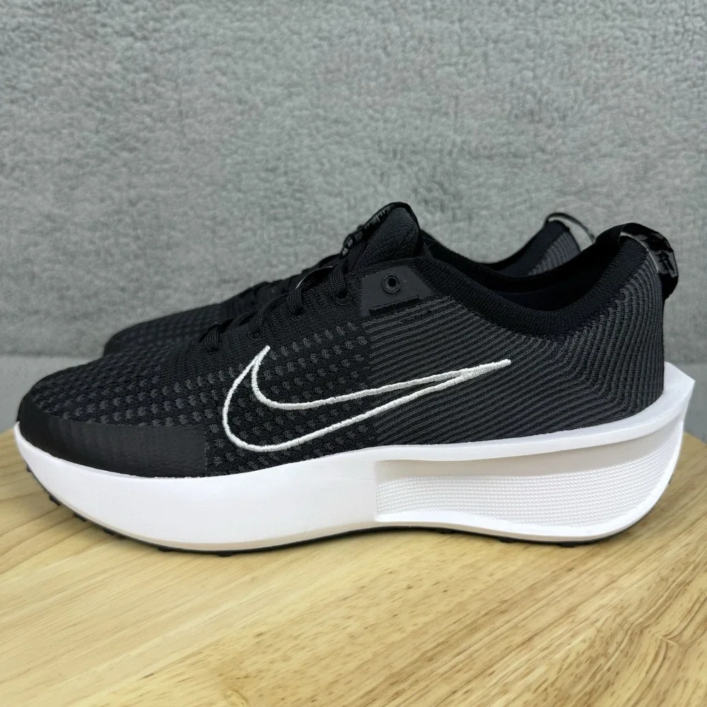 Nike Interact Run Mens Size 8 Womens 9.5 Black Road Running Shoes‎ Sneakers